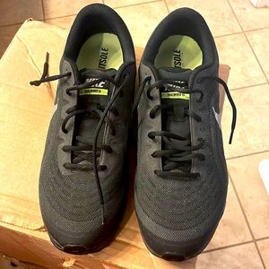 Nike TailWind 6